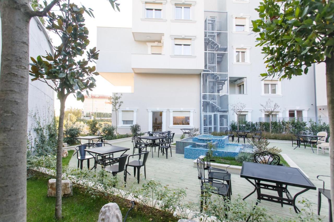 Elite Palace Tirana Exterior photo